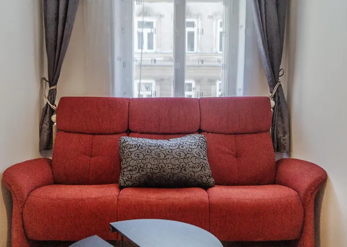 Apartment Modern 4br Near Wiener Stadthalle Vienna
