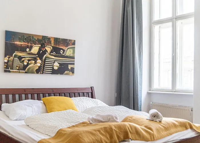 Modern 4br Near Wiener Stadthalle Vienna