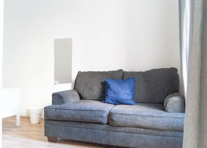 Apartment Modern 4br Near Wiener Stadthalle *