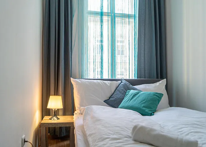 Modern 4br Near Wiener Stadthalle * Vienna