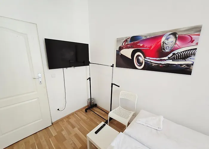 Apartment Modern 4br Near Wiener Stadthalle *